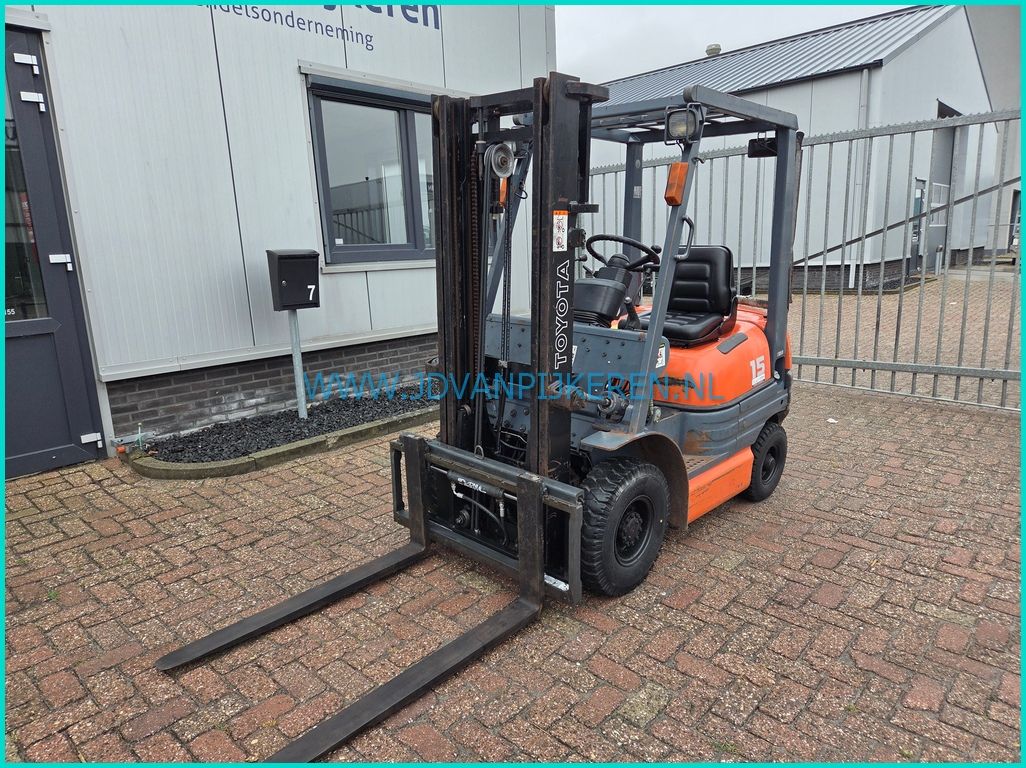 Toyota 02-6FD15 1.5t diesel 7723uur+freelift+sideshift