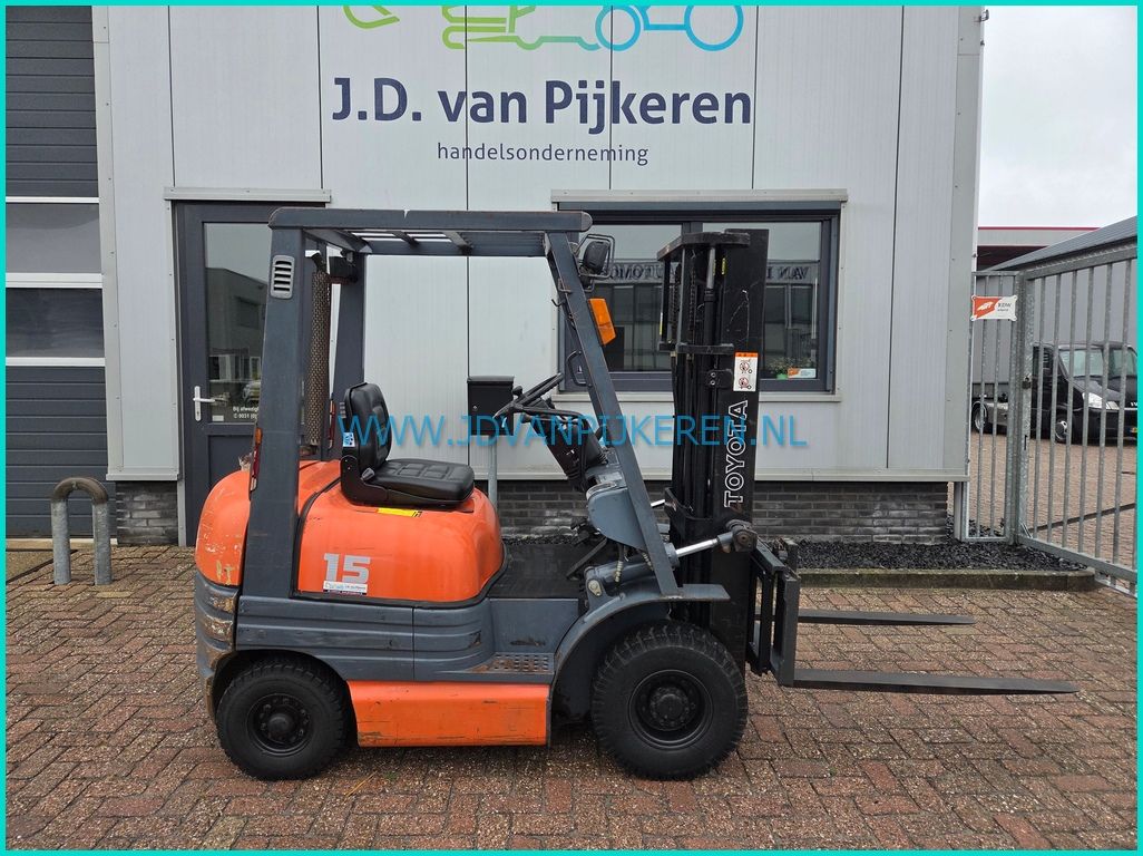 Toyota 02-6FD15 1.5t diesel 7723uur+freelift+sideshift