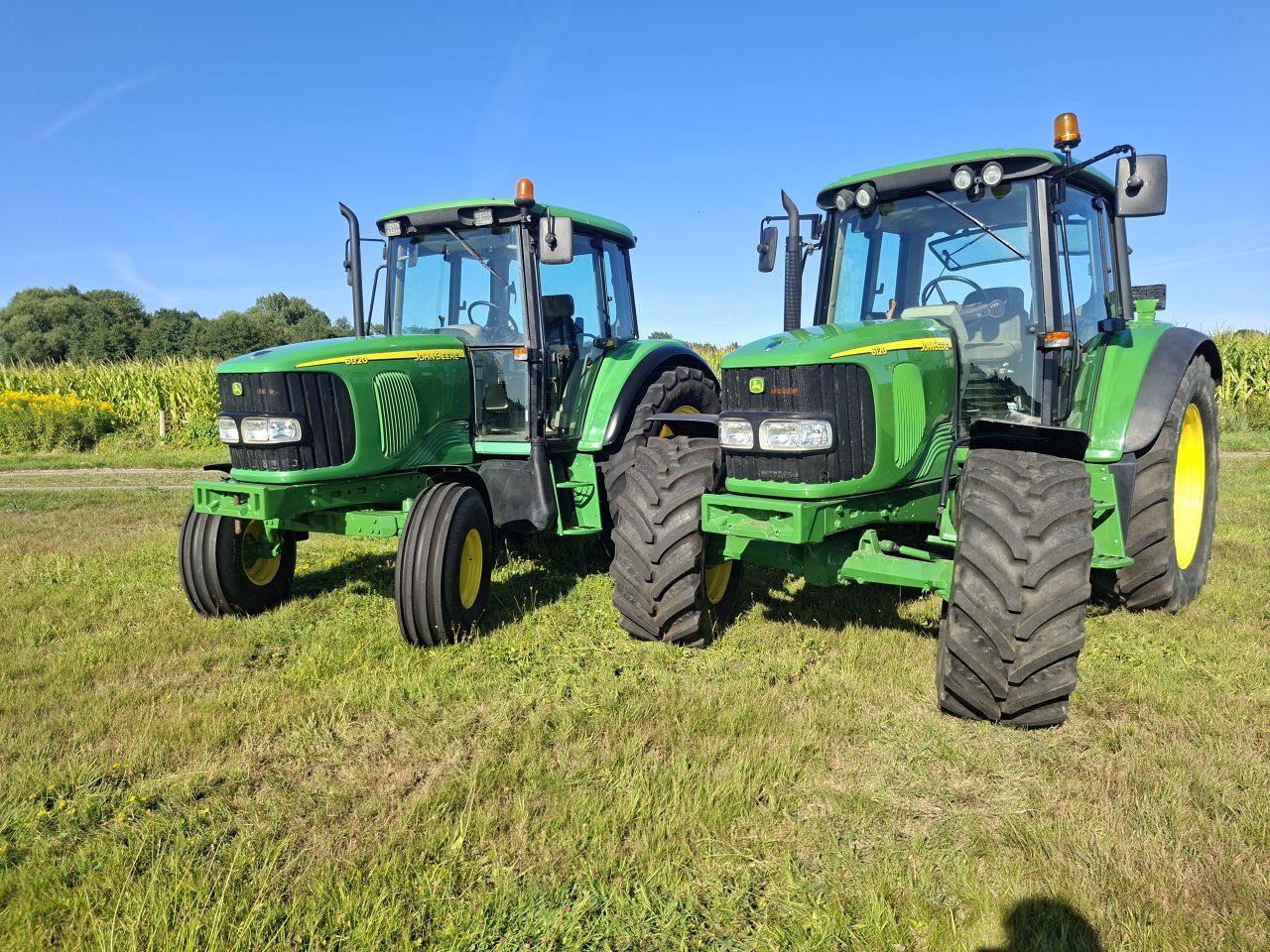 John Deere 6120