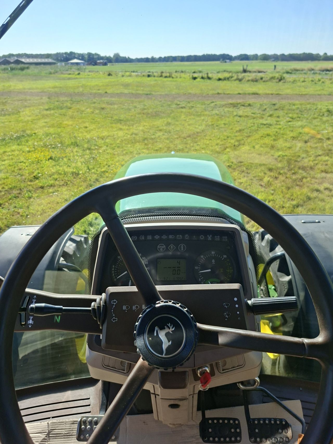 John Deere 6120