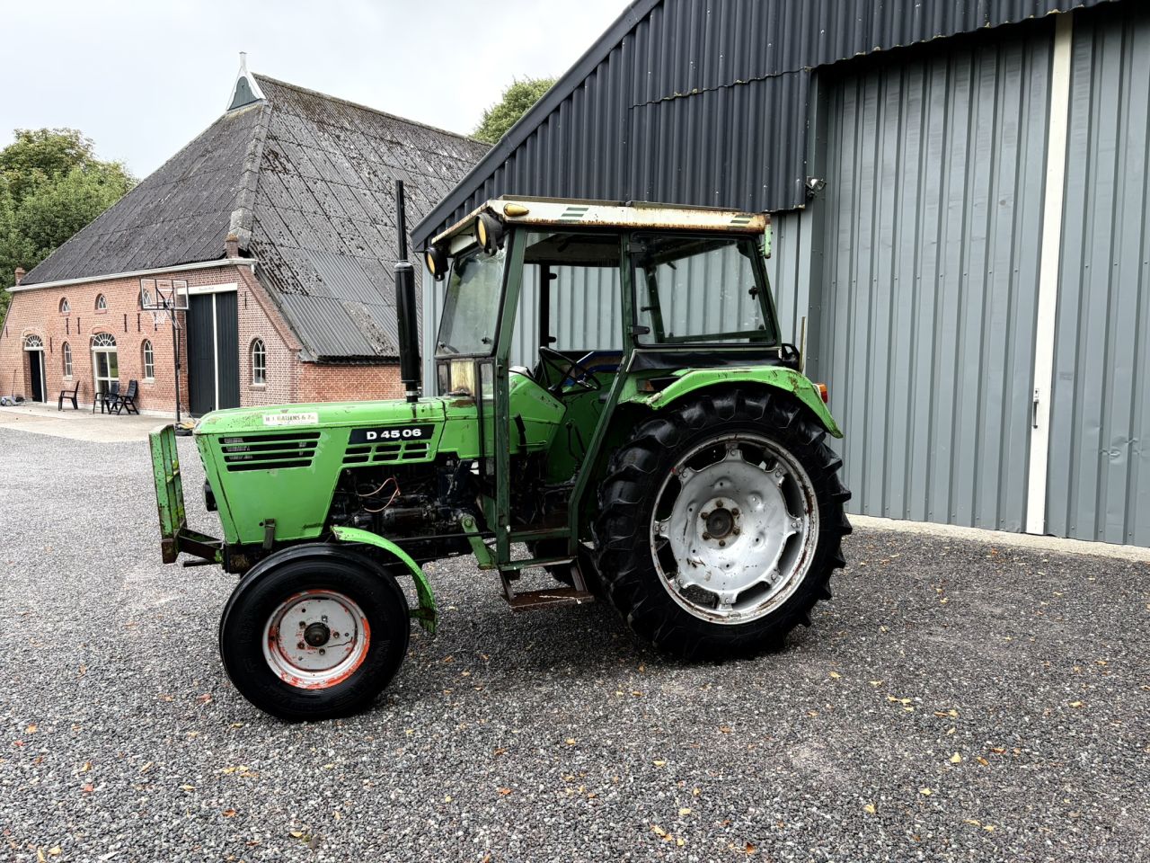 Deutz 4506 S met cabine
