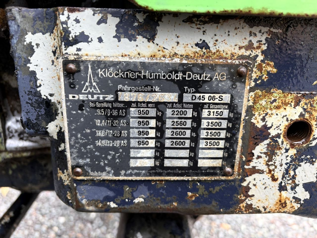 Deutz 4506 S met cabine