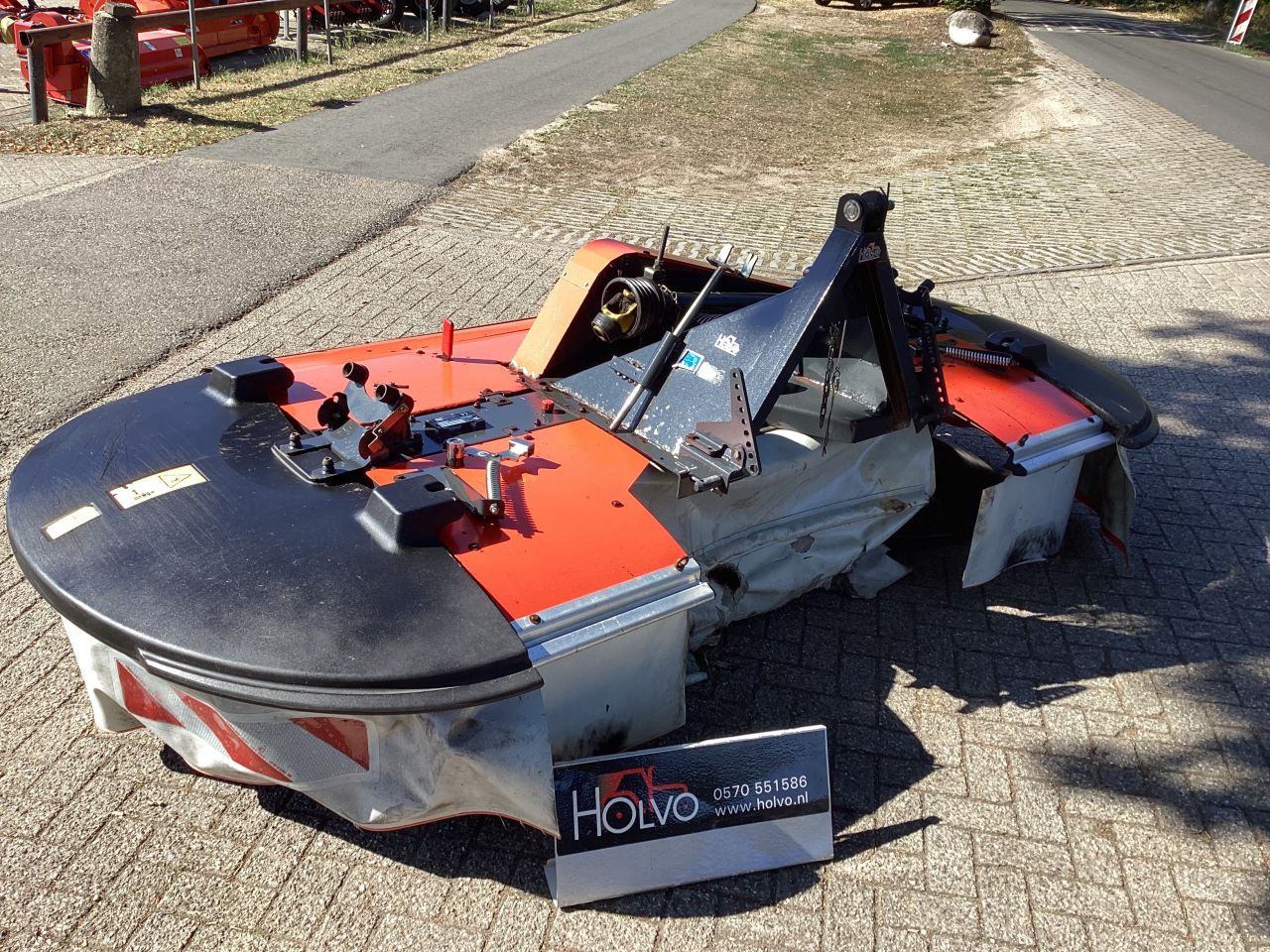 Kuhn (PZ) 300 F maaier