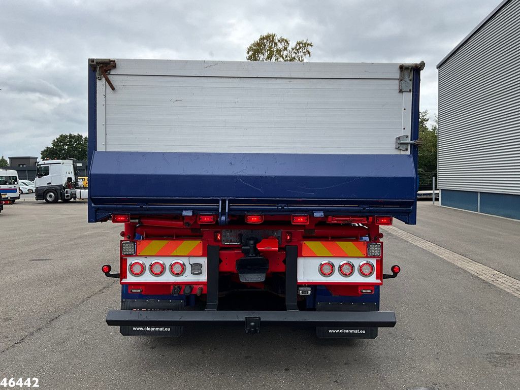 Scania R 560 V8 8x4 Retarder Hiab 24 Tonmeter laadkraan