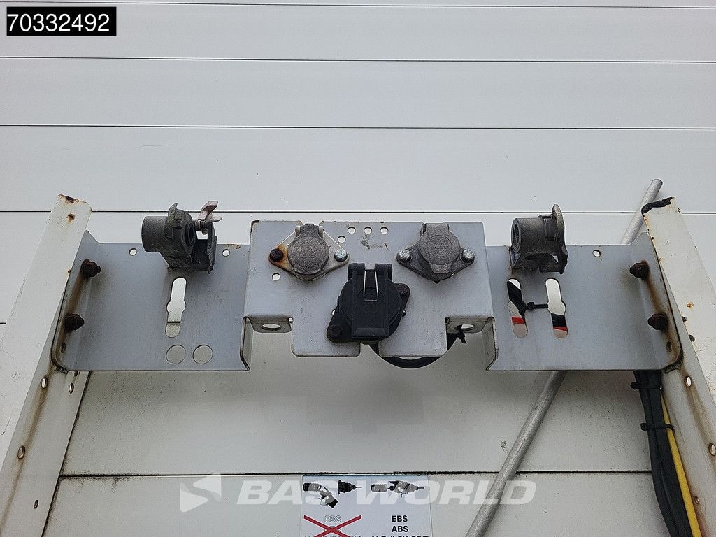 Schmitz S01 APK 01/27 Lift Axle Sliding Roof