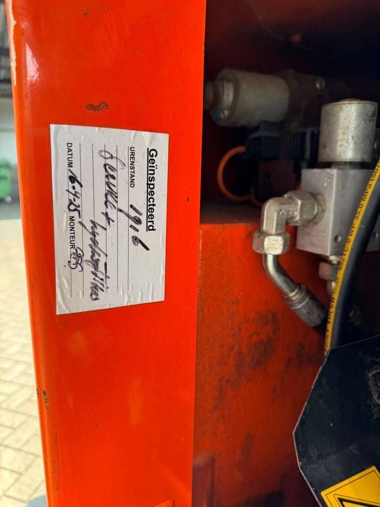 Hitachi HX99B-2 Diesel Telescopic Boom Lift 11.7m 2008