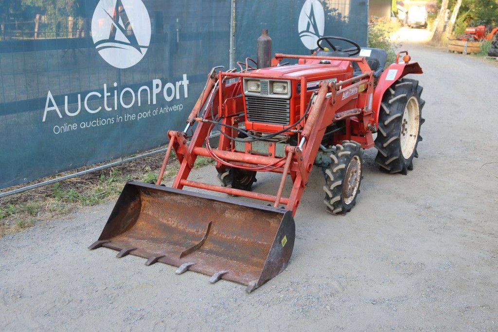 Yanmar YM1802D Mini Tractor Diesel 18hp with front loader