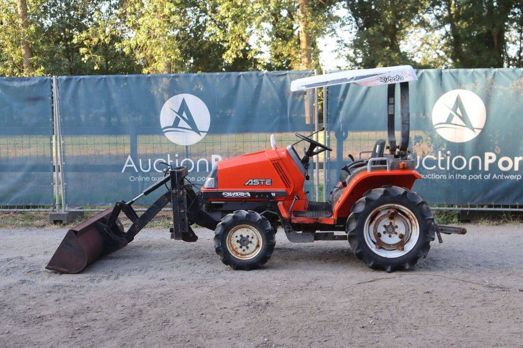 Kubota A-155 Diesel Mini Tractor 15.8 hp with front loader
