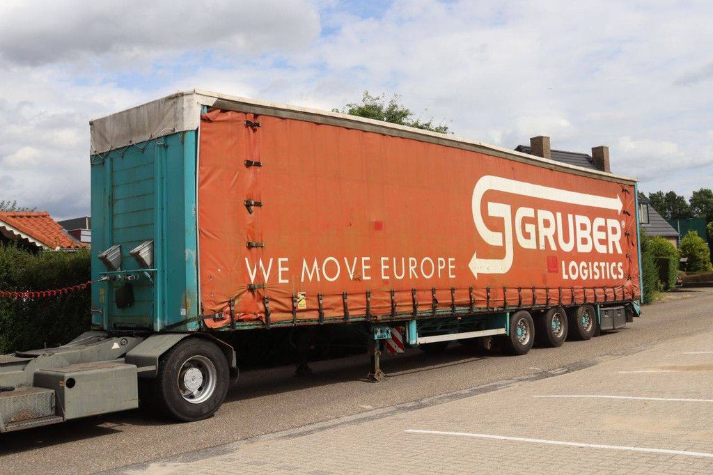 Curtainside semi-trailer Luck SPC35 39t 2011