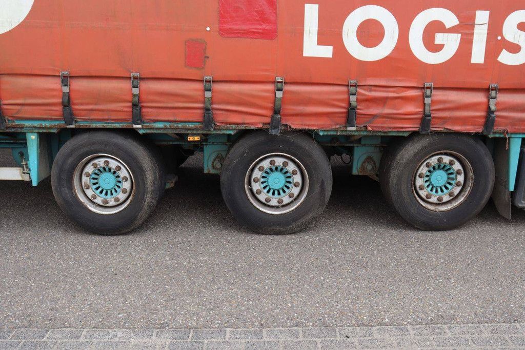 Curtainside semi-trailer Luck SPC35 39t 2011