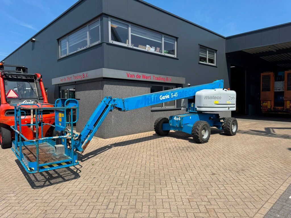 Genie S-45 Diesel Telescopic Boom Lift 15.72m 2014
