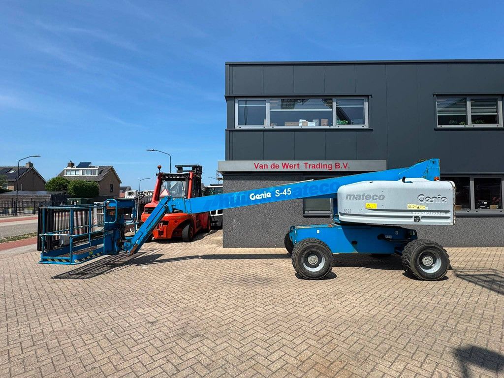 Genie S-45 Diesel Telescopic Boom Lift 15.72m 2014