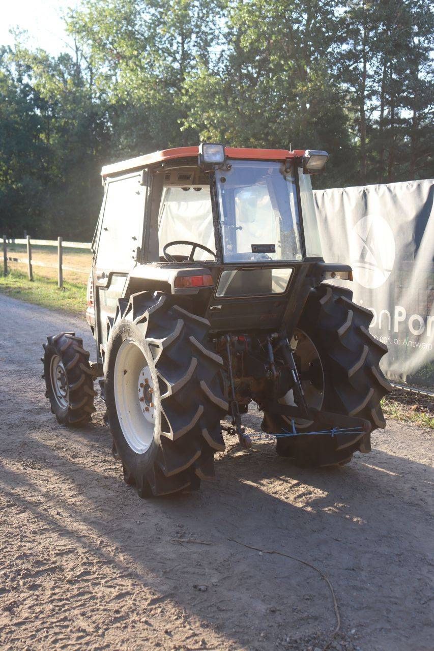 Traktor Hinomoto NX320 Diesel 32 PS