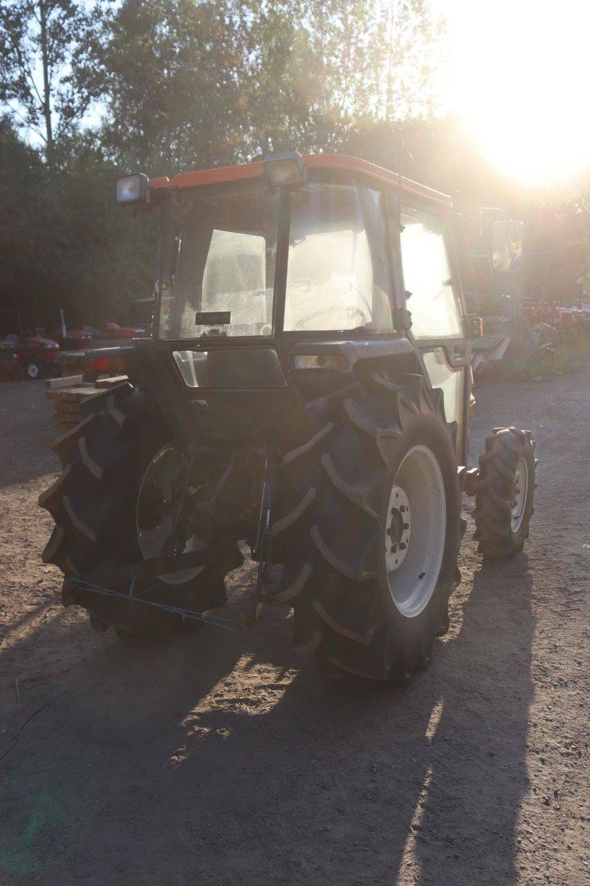 Traktor Hinomoto NX320 Diesel 32 PS