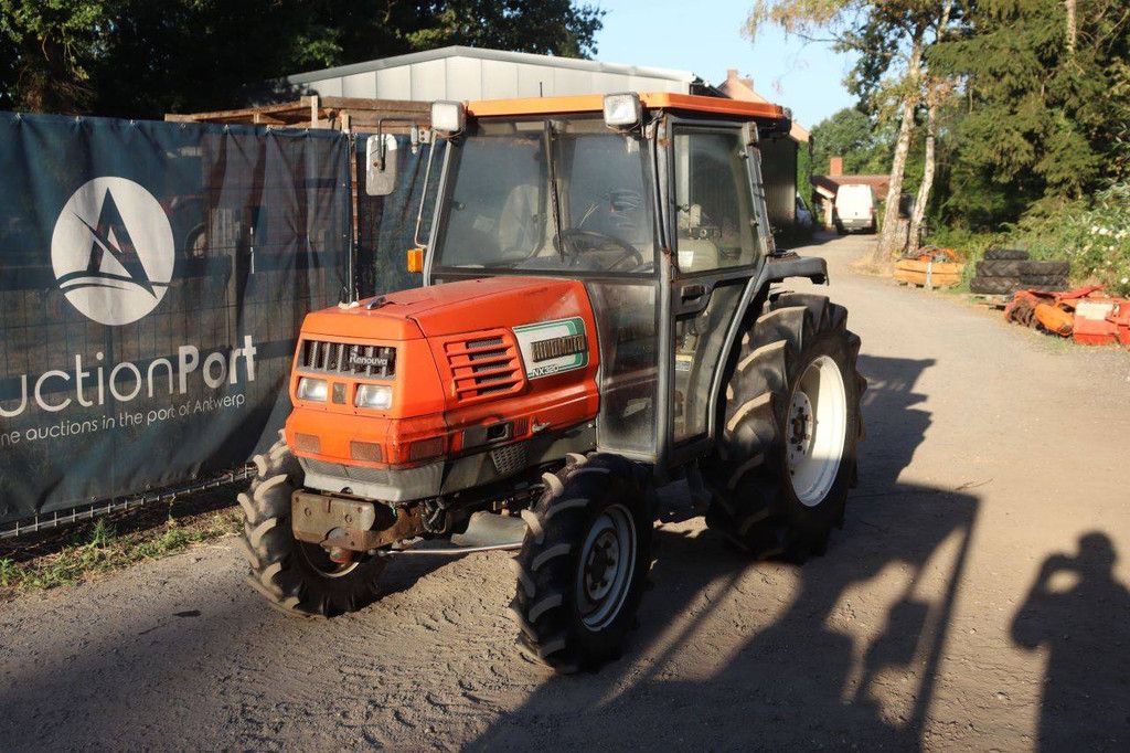 Traktor Hinomoto NX320 Diesel 32 PS