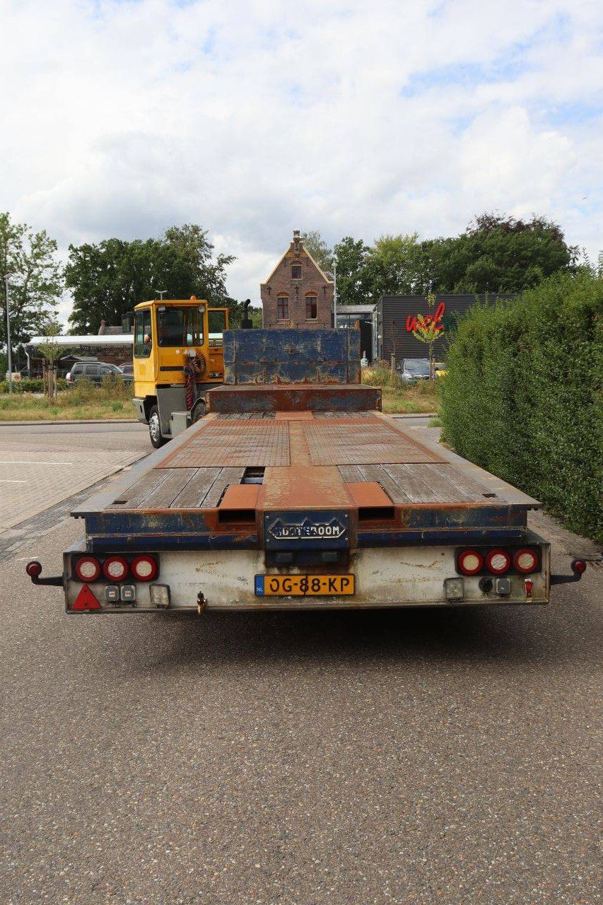 Semi-Low Loader Nooteboom MCO-48-03V/L 48t 2000