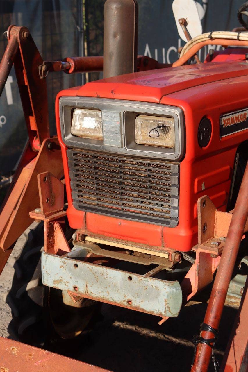 Yanmar YM1802D Mini Tractor Diesel 18hp with front loader