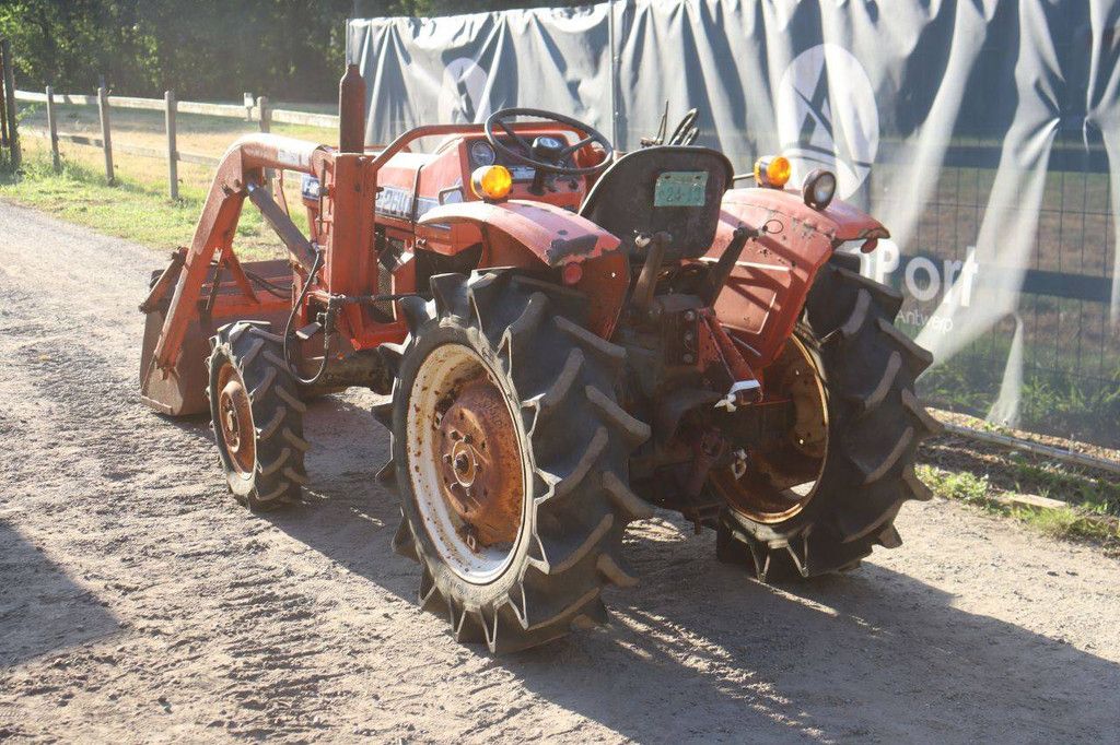 Minitractor Hinomoto E264 Diesel 25pk met voorlader