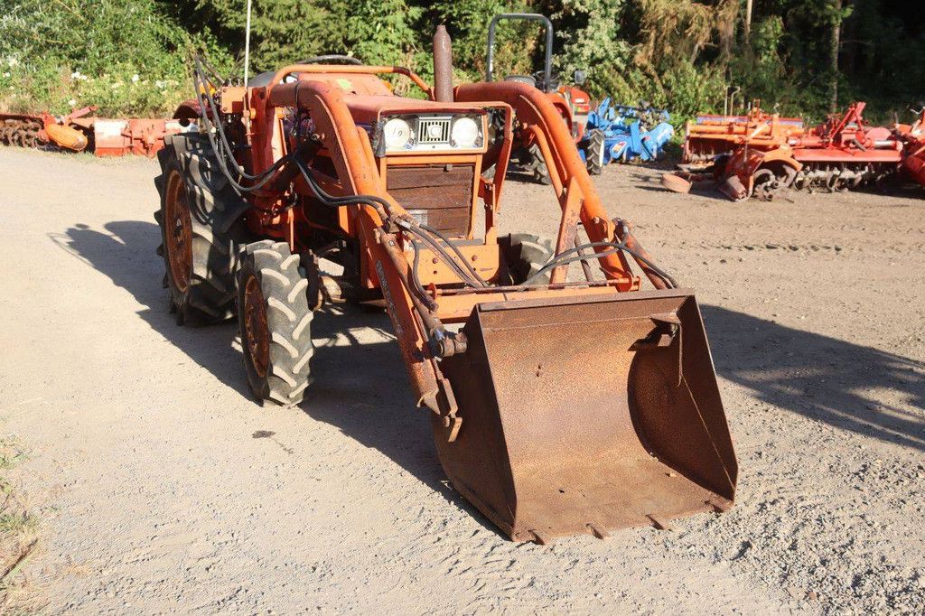 Minitractor Hinomoto E264 Diesel 25pk met voorlader