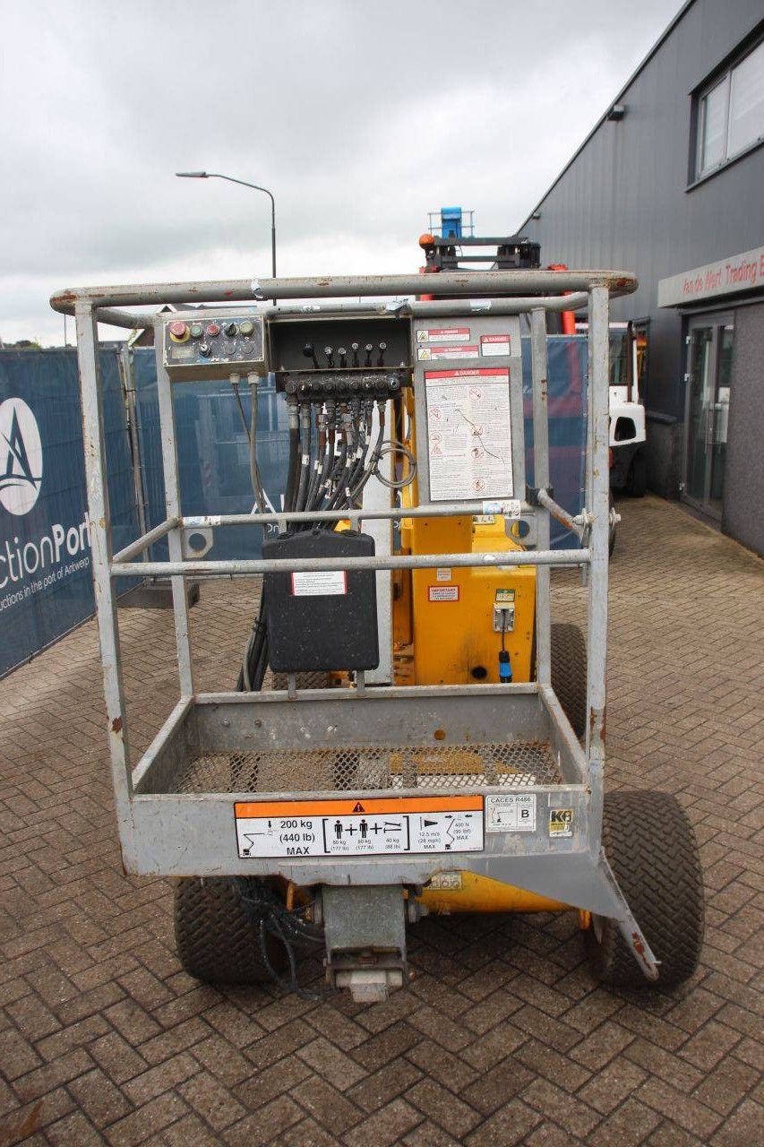 Nifty HR12NE Electric Articulated Boom Lift 200kg 12m 2011