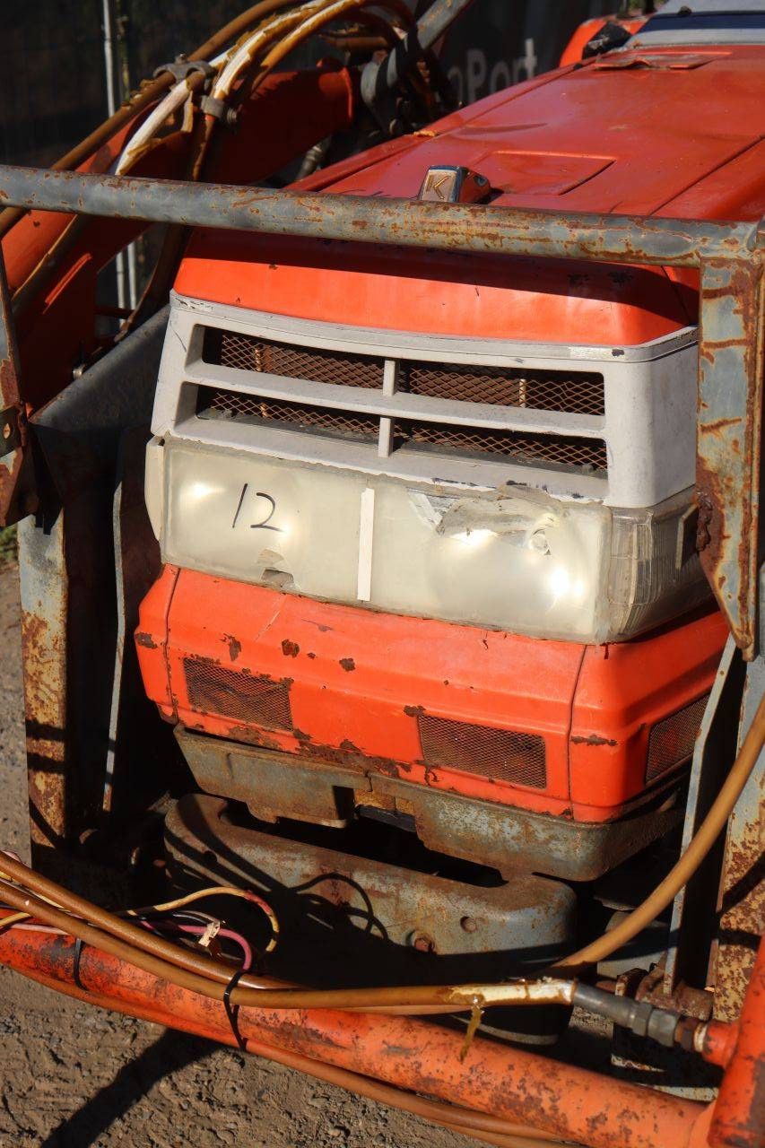 Kubota GL-23 Diesel-Kleintraktor 23 PS mit Frontlader