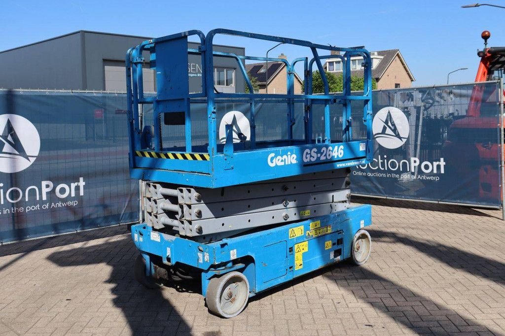 Scissor Lift Genie GS2646 Electric 10m 2009