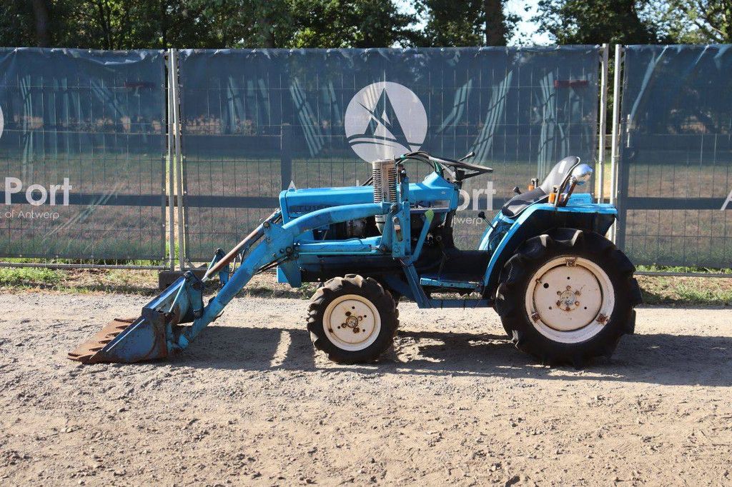 Iseki TU1500 Diesel-Kleintraktor 15 PS mit Frontlader