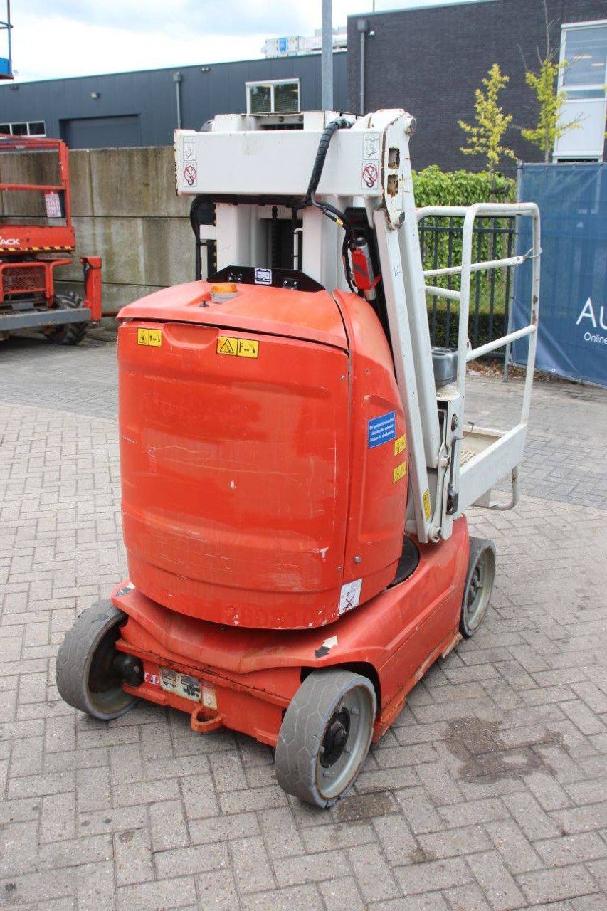 JLG Toucan 8E Electric Mast Lift 8.15m 2013