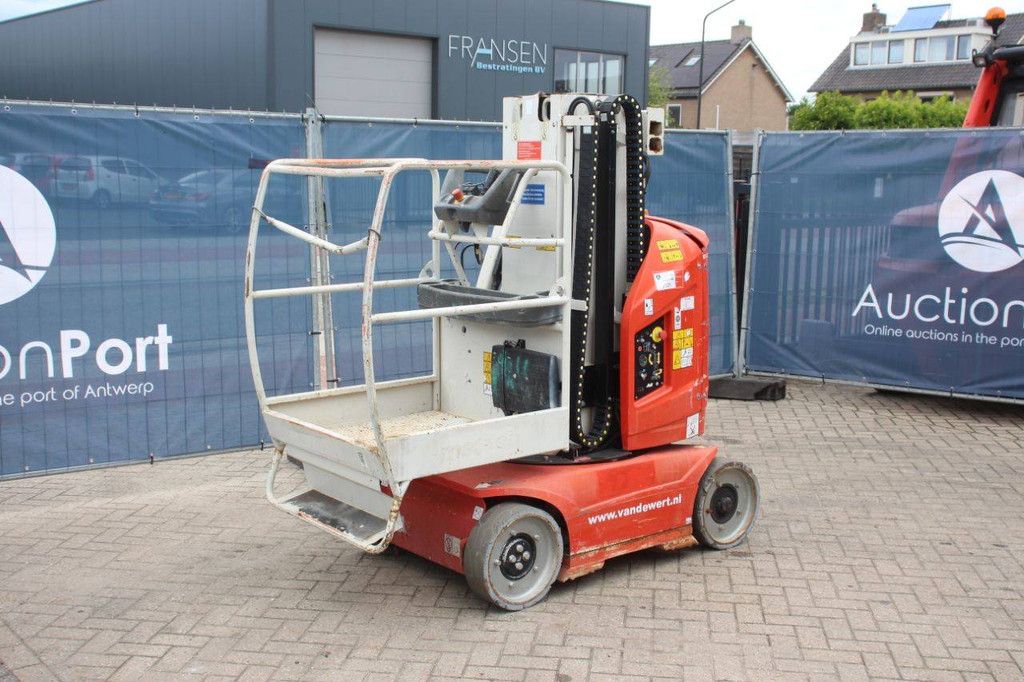 JLG Toucan 8E Electric Mast Lift 8.15m 2013