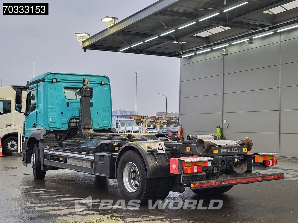 Mercedes Antos 1835 4X2 Meiller RK20 65TS containersystem Automatic Engine Brake Euro 6