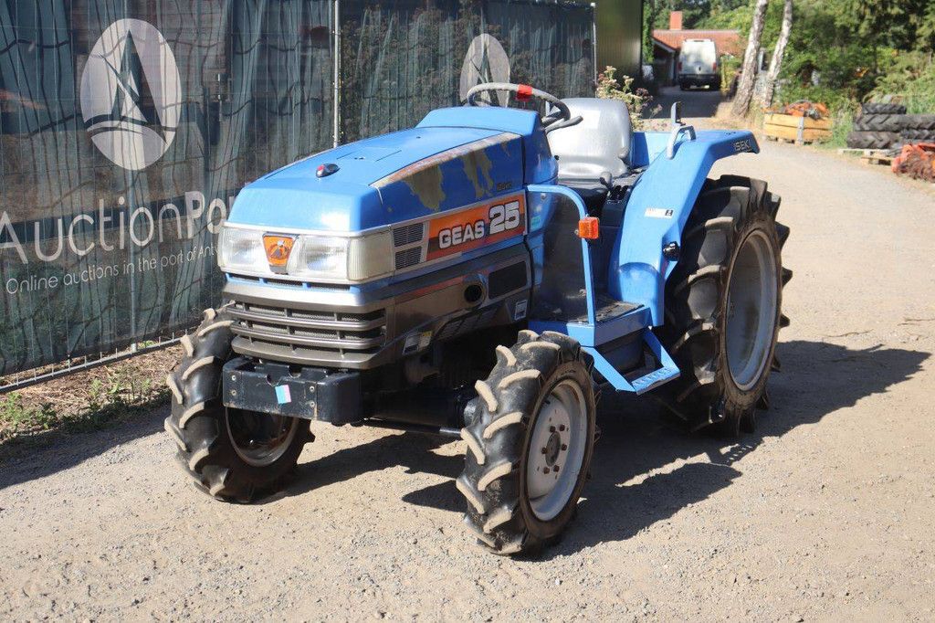 Minitraktor Iseki TG25F Diesel 25 PS