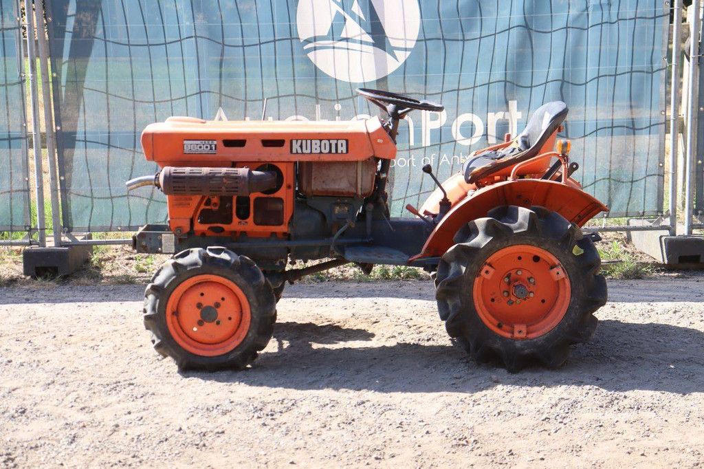 Mini tractor Kubota B6001 Diesel 12hp