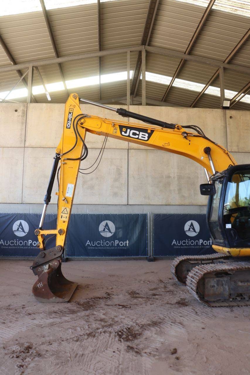 Rupsgraafmachine JCB JS130LC Diesel 2013