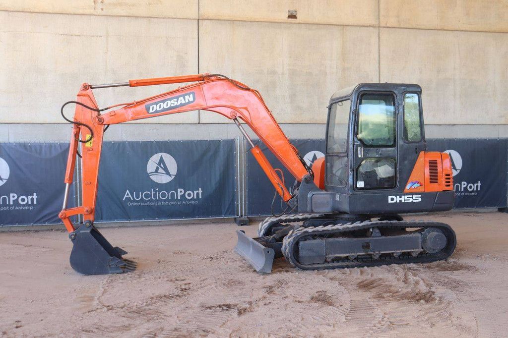 Doosan DH55-V Diesel 40kW Raupenbagger