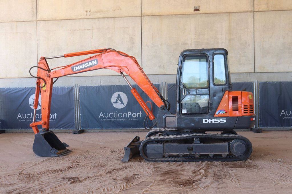 Doosan DH55-V Diesel 40kW Raupenbagger