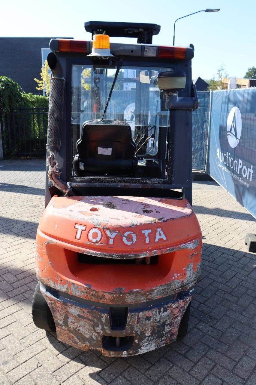 Forklift Toyota 62-7FDF25 Diesel 2500kg 6m 2004