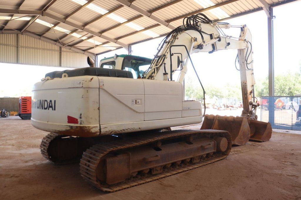 Crawler excavator Hyundai Robex 210LC-9 Diesel 193kW 2013