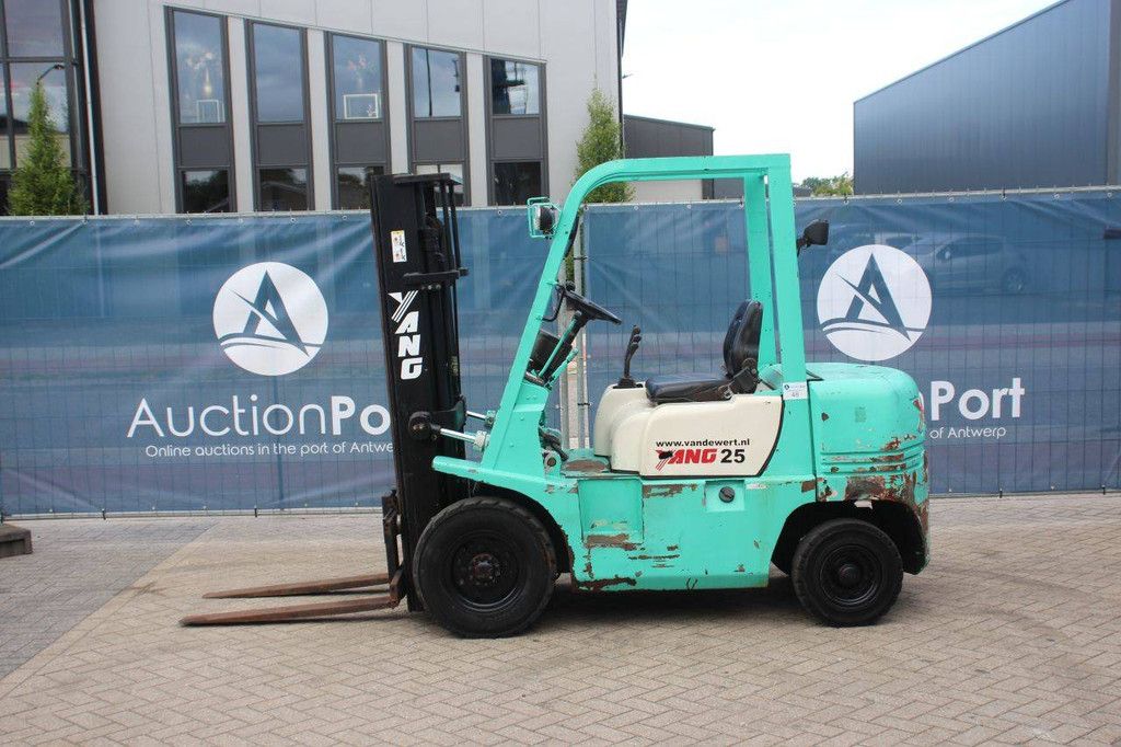 Forklift Yang FD-25 Diesel 2500kg 1998