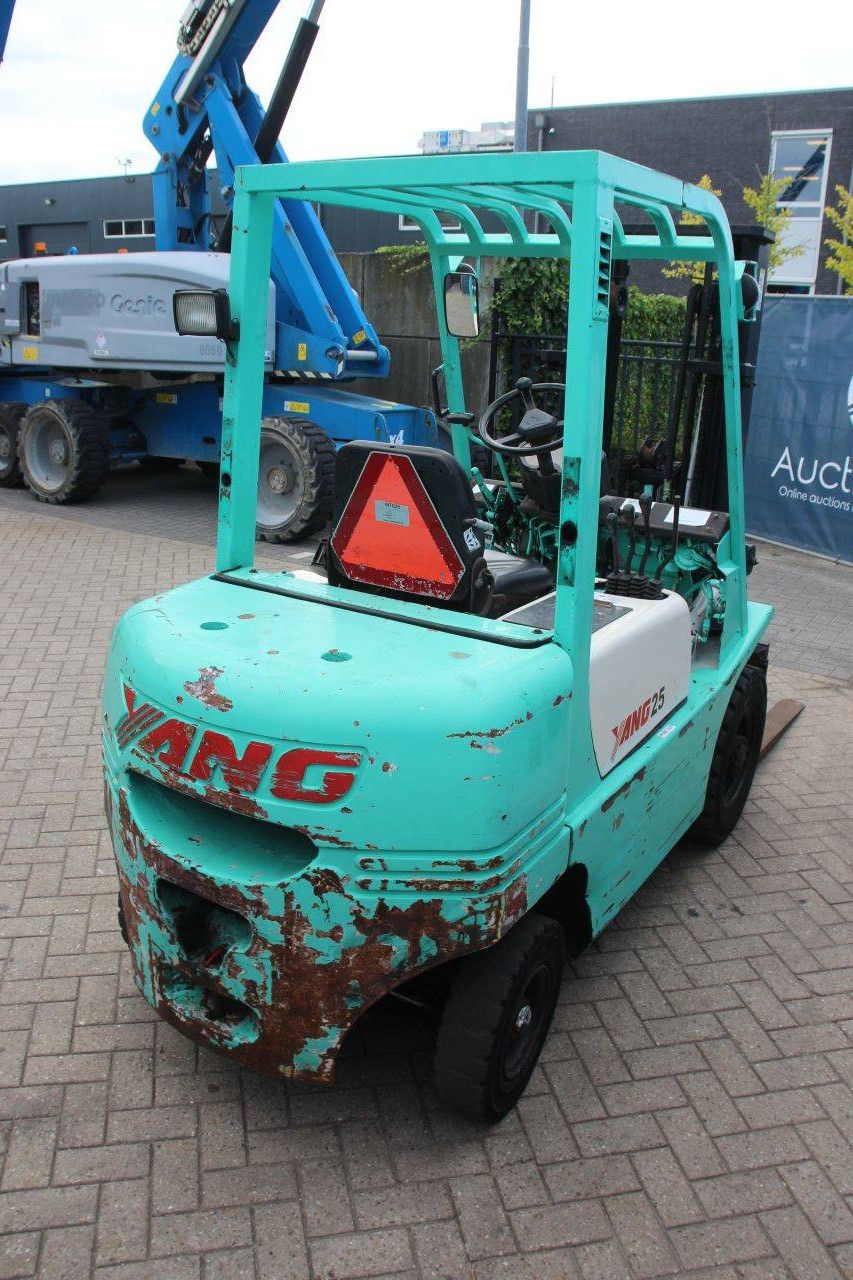 Forklift Yang FD-25 Diesel 2500kg 1998