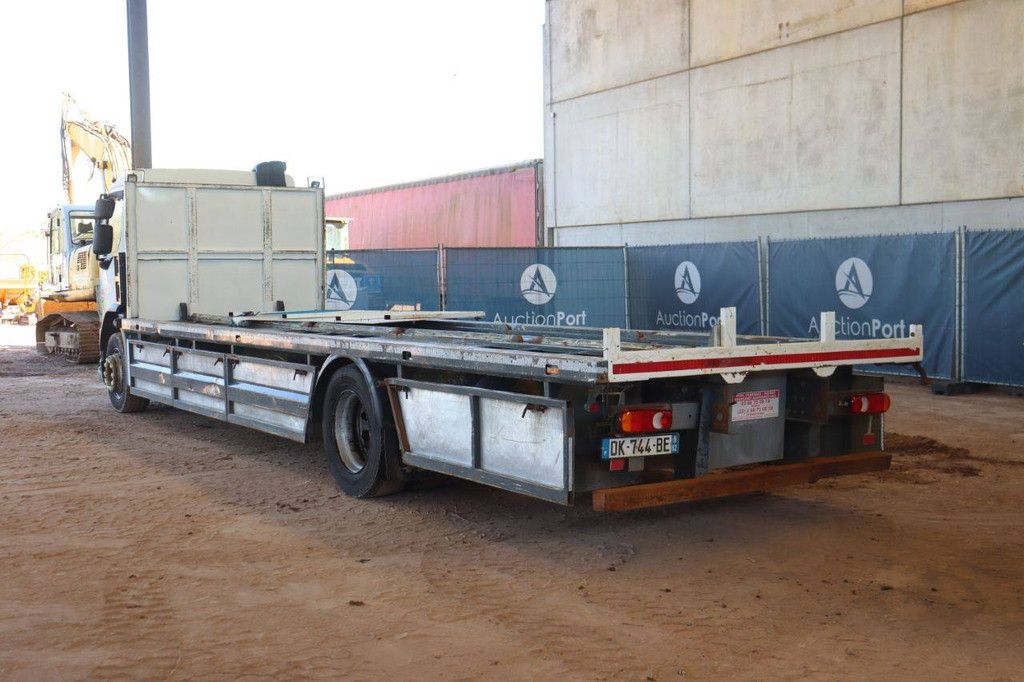 DAF LF Diesel flatbed body