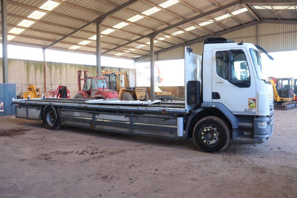 DAF LF Diesel flatbed body