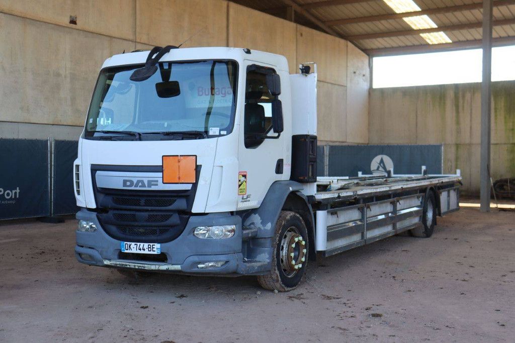 DAF LF Diesel flatbed body