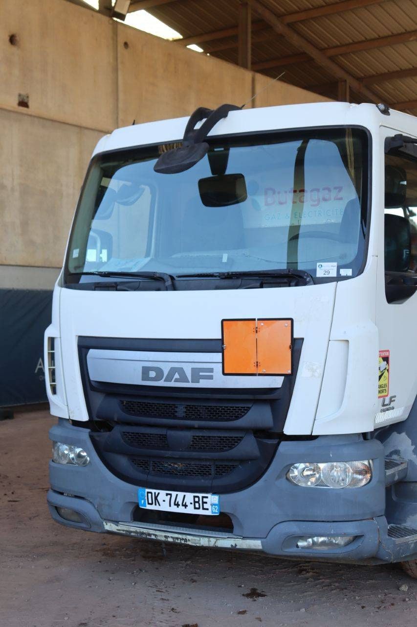 DAF LF Diesel flatbed body