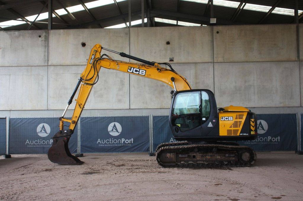 Raupenbagger JCB JS130LC Diesel 81kW 2015