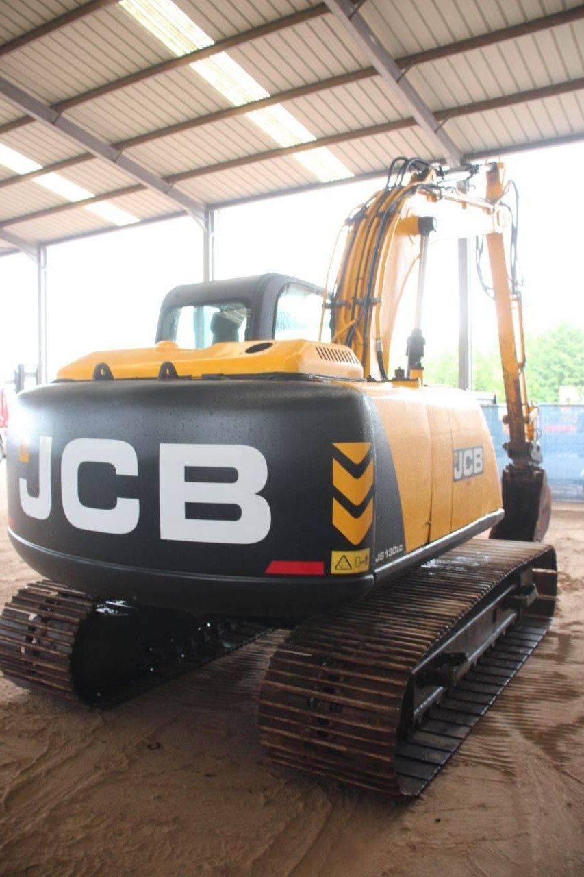 Raupenbagger JCB JS130LC Diesel 81kW 2015