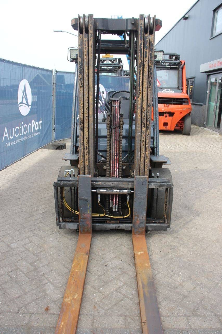 Forklift Toyota 02-8FDF30 Diesel 3000kg 4.3m 2009
