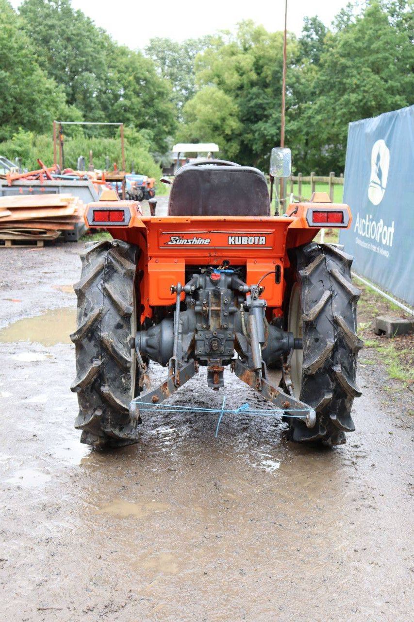 Kleintraktor Kubota Sunshine L1-215 Diesel 21 PS