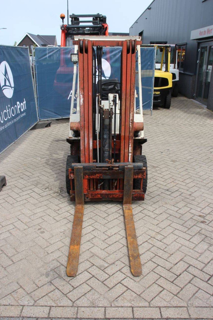 Forklift Nissan FD15 Diesel 1500kg 4.3m 1993