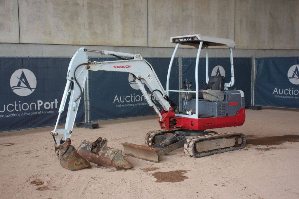 Mini excavator Takeuchi TB219 Diesel 12kW 2014