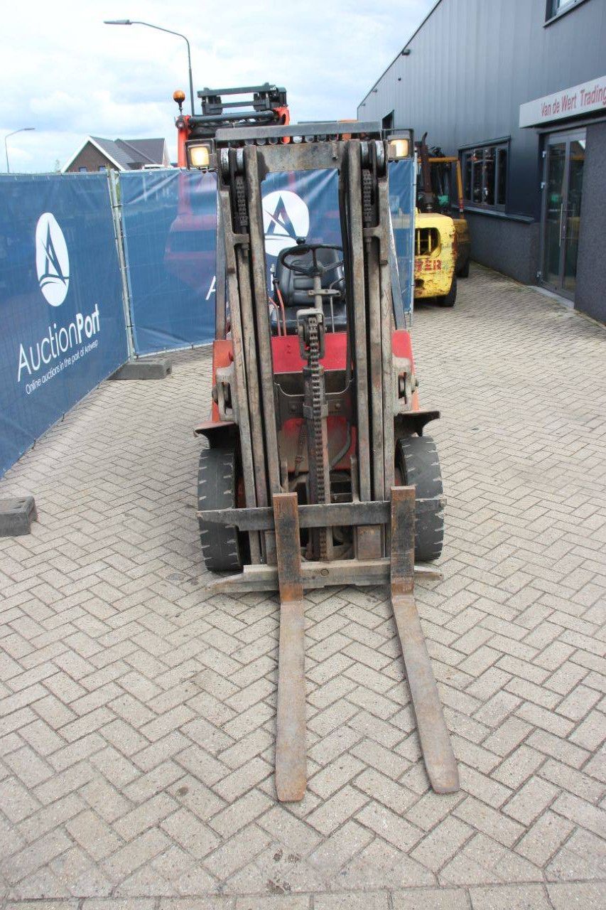 Forklift Hyster H2.50XL Diesel 2460kg 4.3m 1989